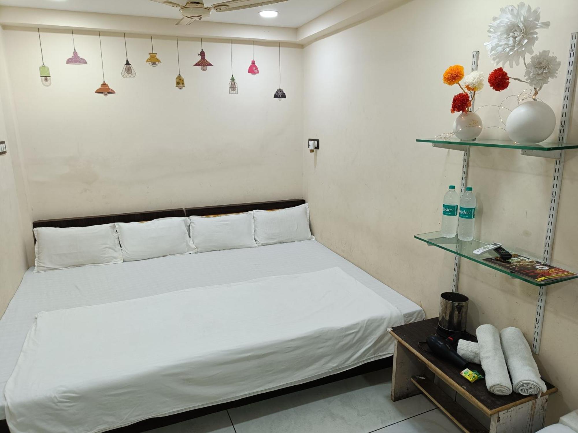Hotel S Tower Ujjain Exterior foto